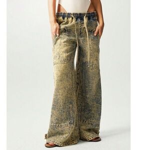 Mineral Wash Stretchy Waist Wide leg Denim Jeans